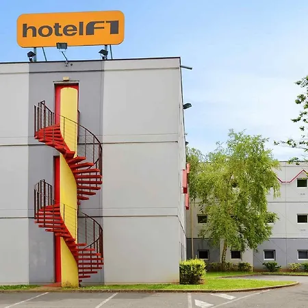 Hotel Hotelf1 A7 3*